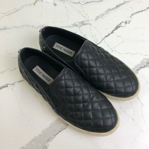 Steve Madden Black Quilted Ecentrcq Sneaker